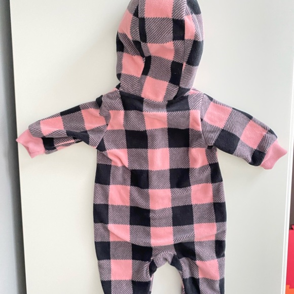 VGUC Carter's pink and black plaid zip-up fleece jumpsuit with heart design - Picture 2 of 4